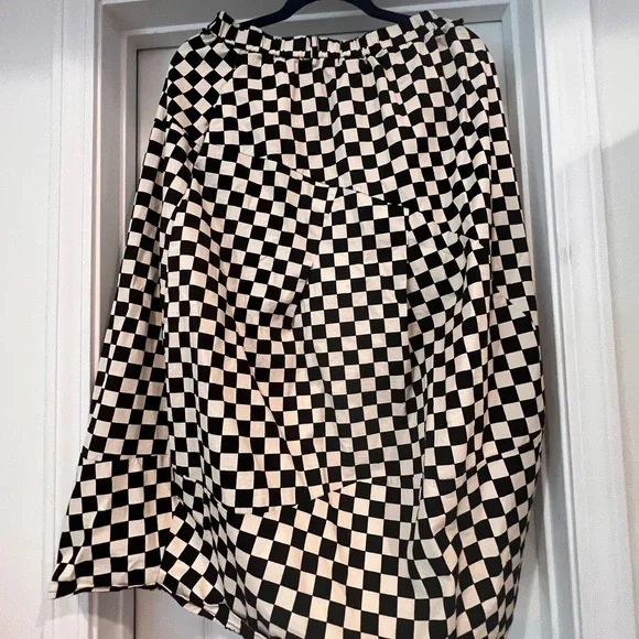 AQRL Checkered button down shirt and skirt - Picture 5 of 8